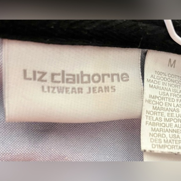 Liz Claiborne lightweight zip up jacket size medium - Picture 3 of 3